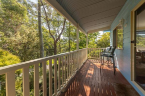 Montes Lake House